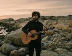 Cosmos: Ο José González για μια βραδιά στο ΚΠΙΣΝ