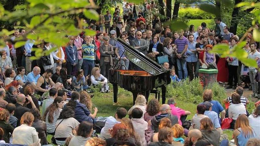 PIANO CITY ATHENS | «Ακούγοντας τα χρώματα»