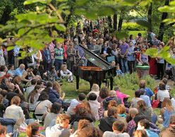 PIANO CITY ATHENS | «Ακούγοντας τα χρώματα»