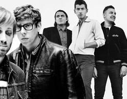 Arctic Monkeys vs The Black Keys