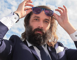 Ο Sebastien Tellier στην Αθηναϊκή ριβιέρα!