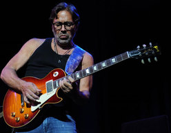 AL DI MEOLA playing the Beatles & more