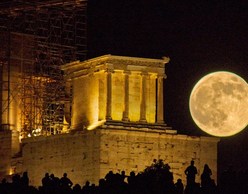 Βόλτα κάτω από το supermoon!